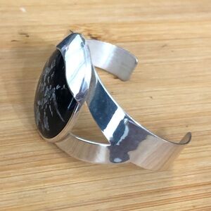 $132 Estate Sterling Cuff marked DTR China Jay King
